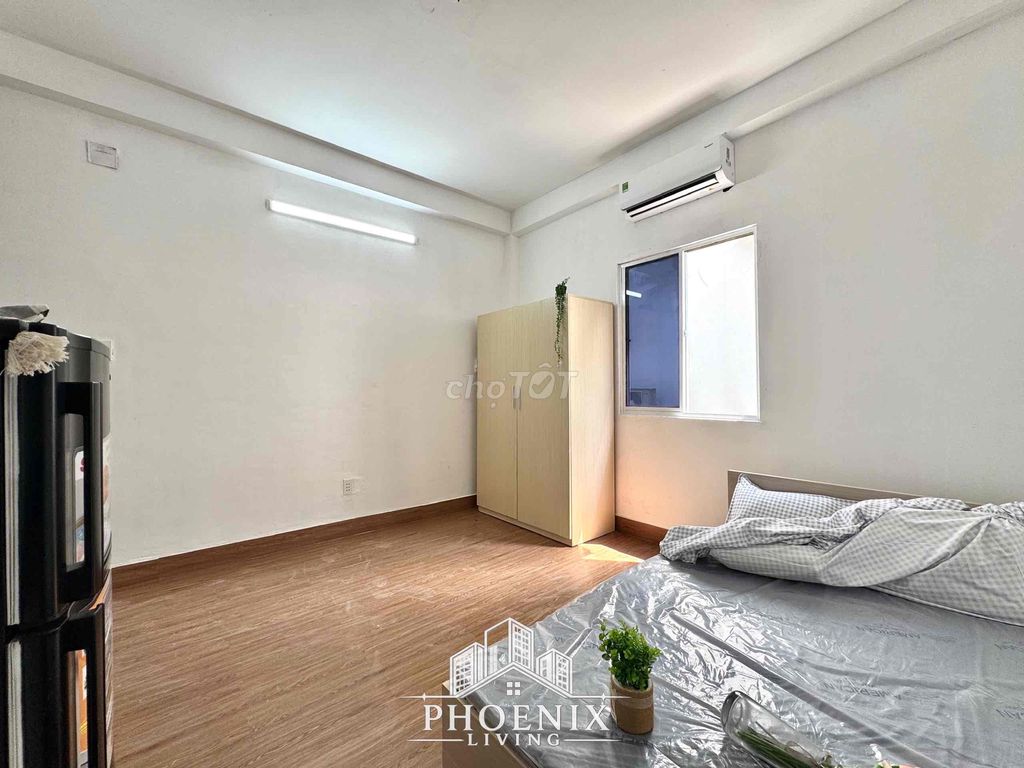 mini apartment - full interior - open window - right Nguyễn Văn Quá