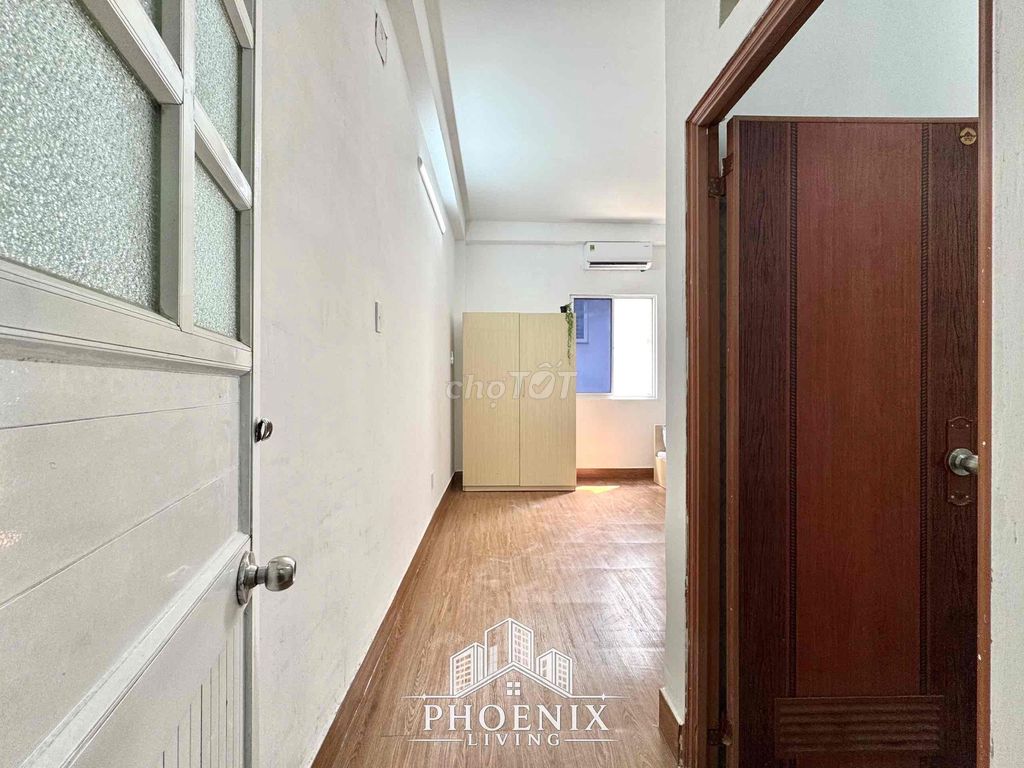mini apartment - full interior - open window - right Nguyễn Văn Quá