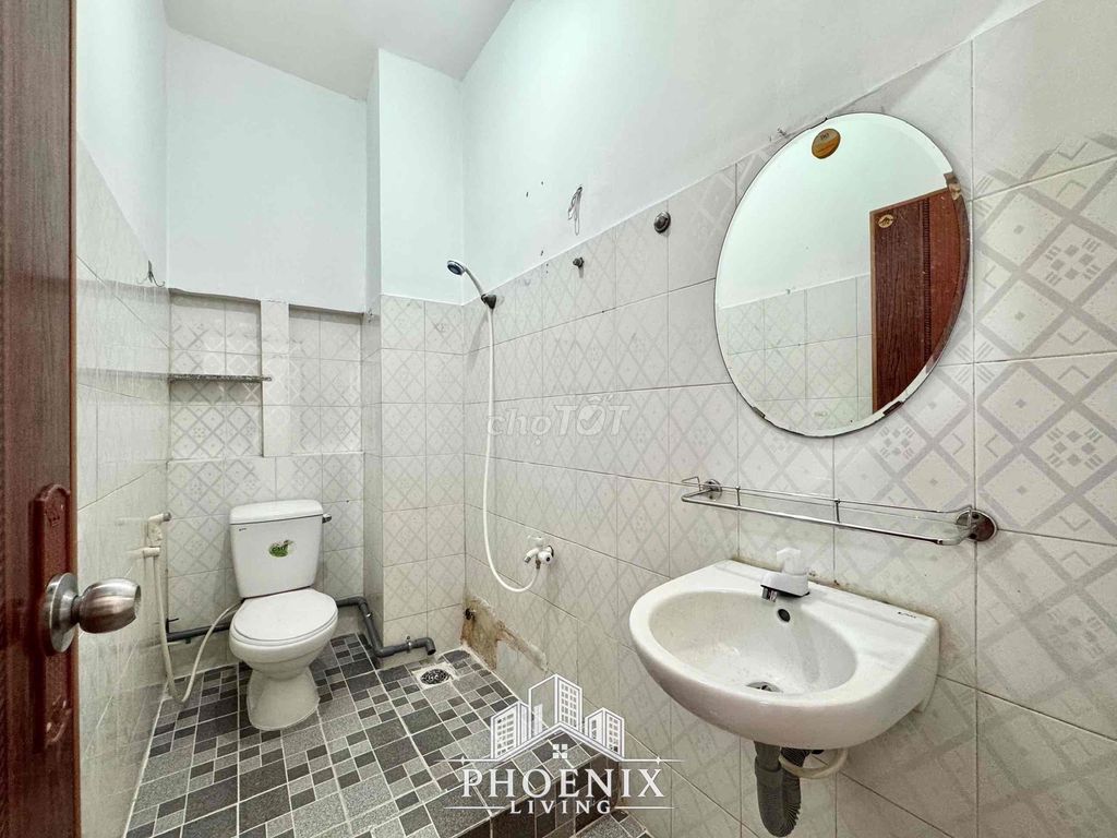 mini apartment - full interior - open window - right Nguyễn Văn Quá