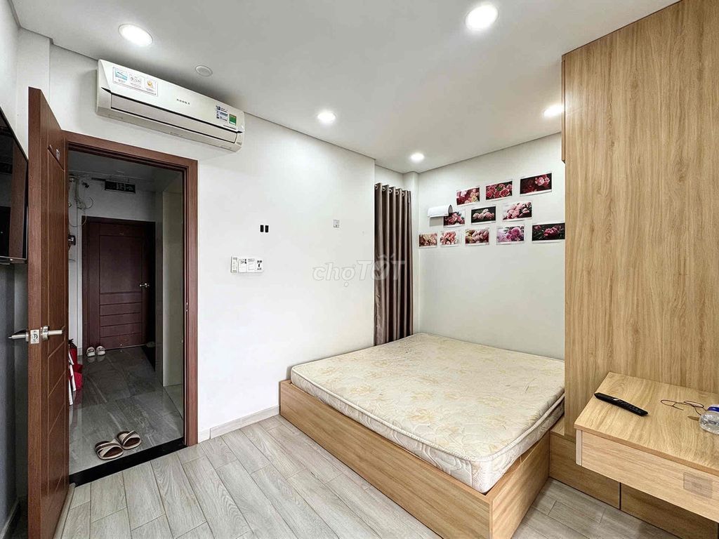 Penhouse separates the cheap Bình Thạnh elevator