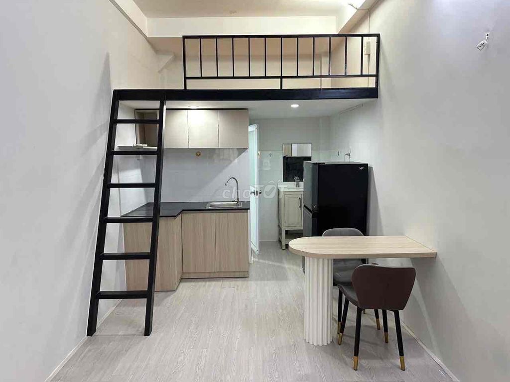 Gò Dầu has a rent-to-dum-- 5 million and 5, up to 4 people.