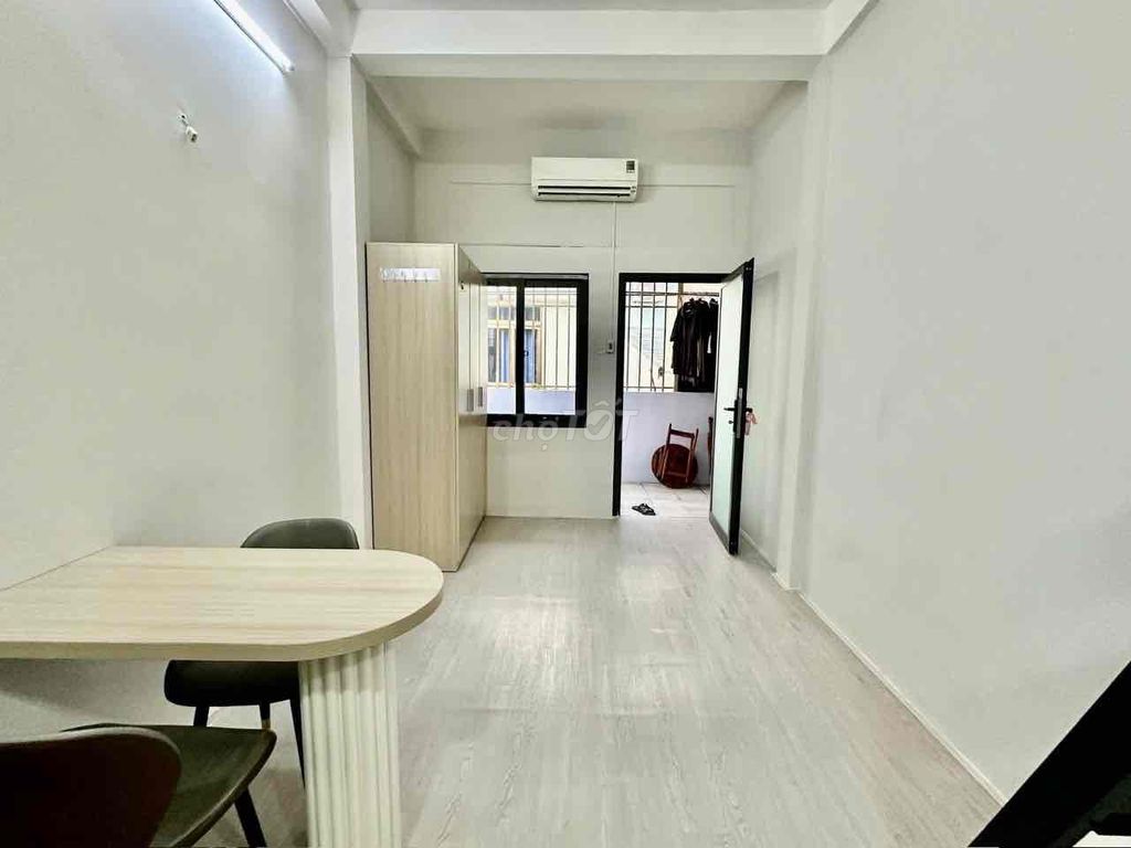 Gò Dầu has a rent-to-dum-- 5 million and 5, up to 4 people.