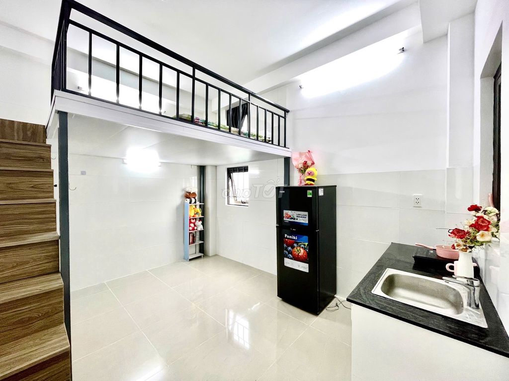 Open the full interior in Nguyễn Văn Khối right into China.
