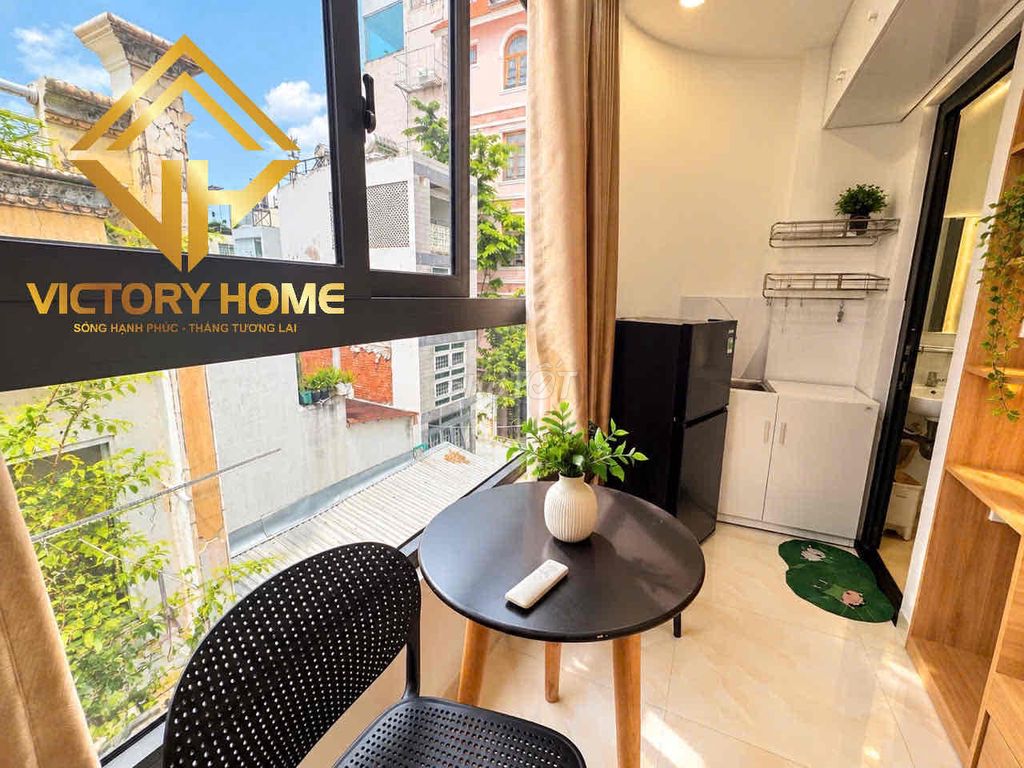 Trường Sa Phú Nhuận – full interior, space to the top.