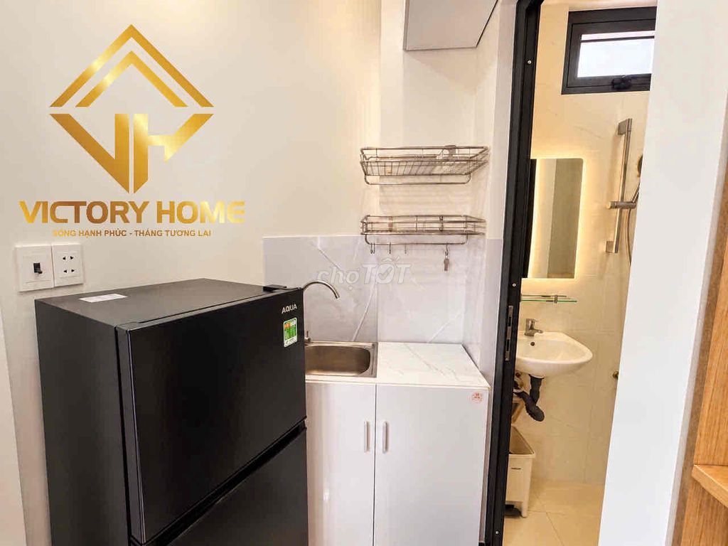 Trường Sa Phú Nhuận – full interior, space to the top.