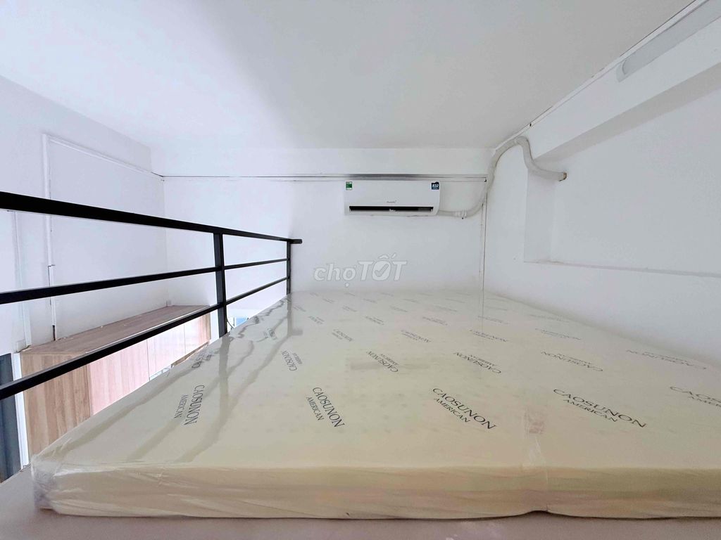 It's the owner who rents room for students who sell Tân Phú flats.