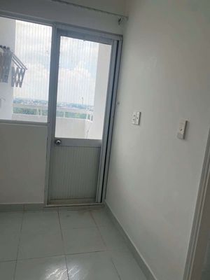 Rent the apartment into a 30-foot bedroom