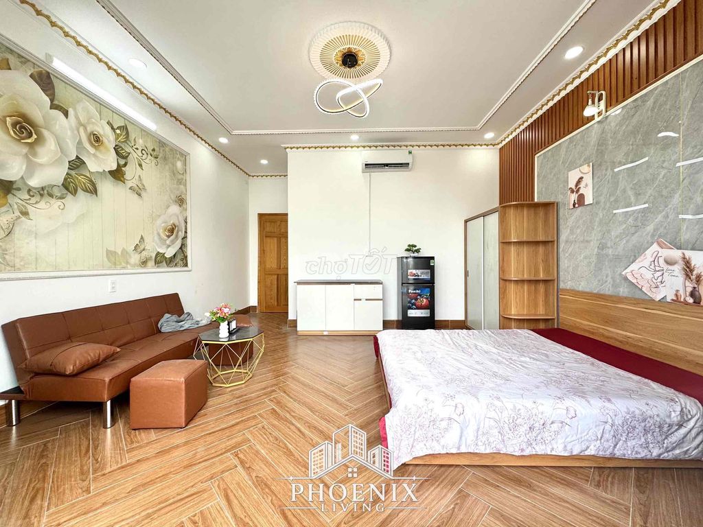 Tell Zhang to meet the new senior apartment.