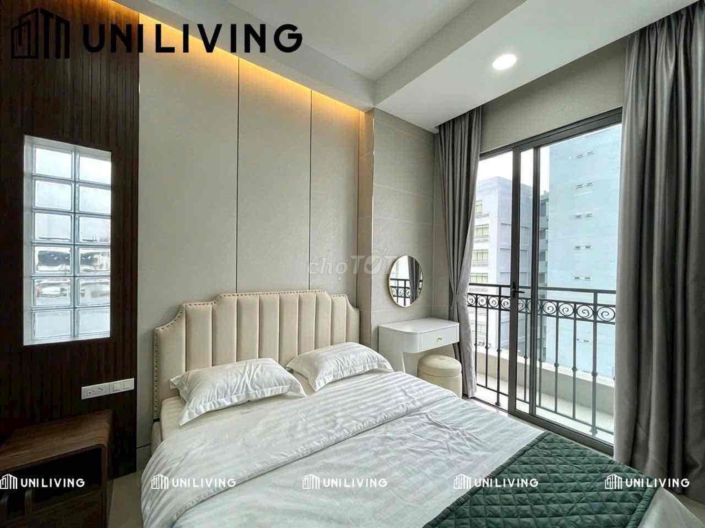 A mini apartment. A high-level interior bedroom. Two balconys, low-tolerance van.