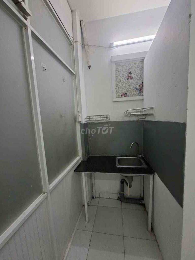 The 18mm2 hotel has 3 million 30s, 18 Lâm Văn Bền.