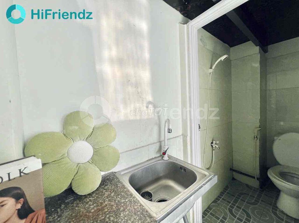 cicol-room room - low-cost - right at four & sunflower