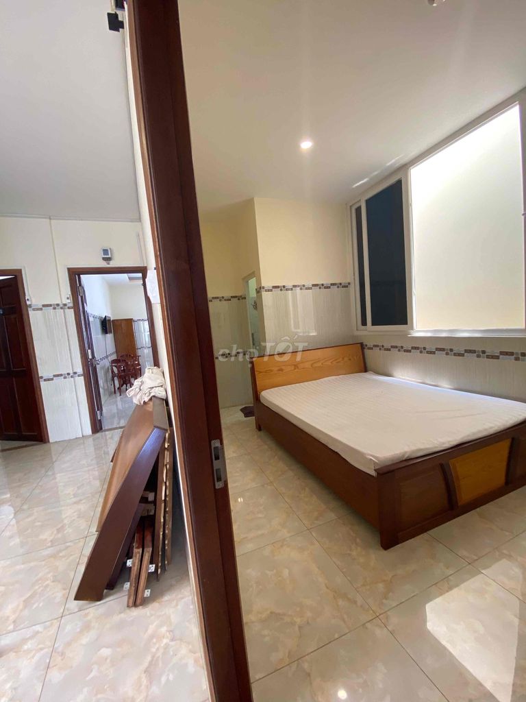 Rent the High School of Peace, 2.6 million, full interior.