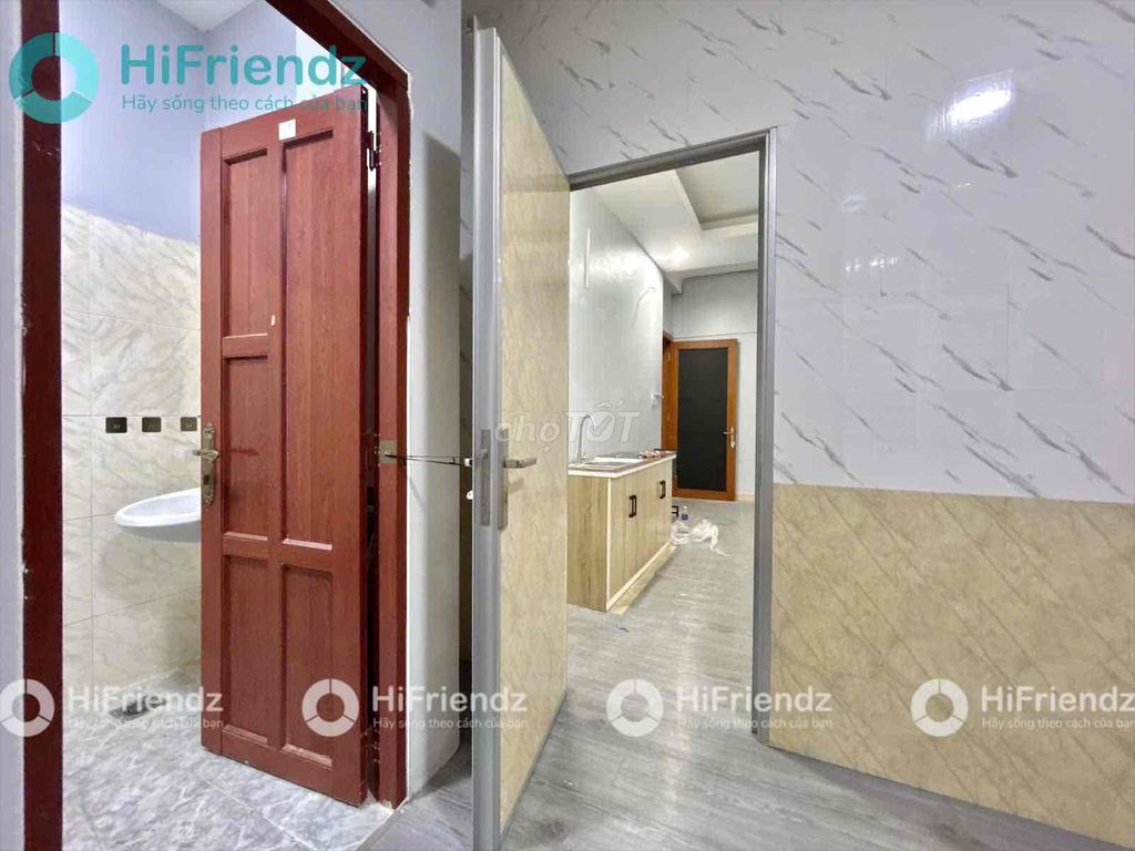 One bedroom separates the air-air window elevator 35 M2 cheaply from the airport.