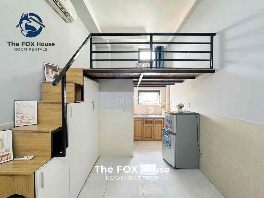The High Prices Room, District 7 is right here.