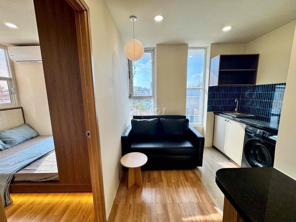 It's the owner who rents two bedrooms in Hoàng Hoa Thám, logout.