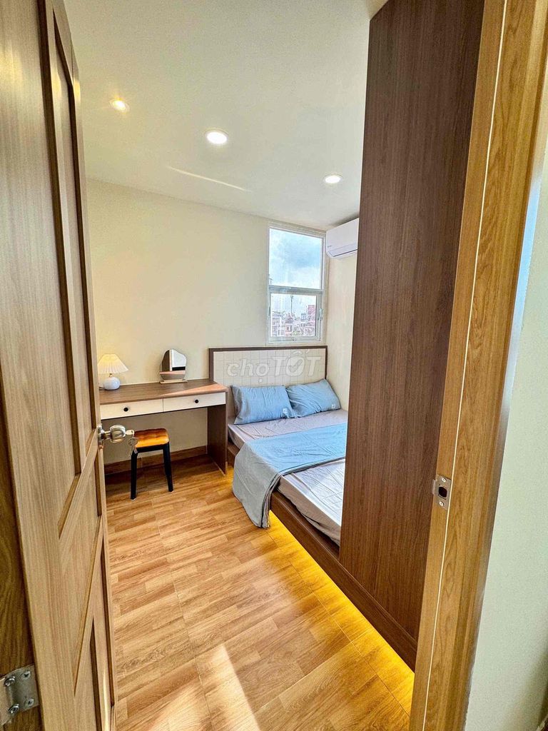 It's the owner who rents two bedrooms in Hoàng Hoa Thám, logout.