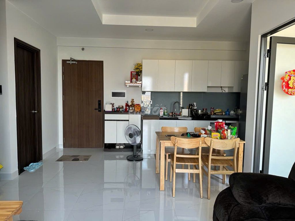 Rent a bedroom. One bathroom. 52 M2 near the entire The PegaSuite 2 building.