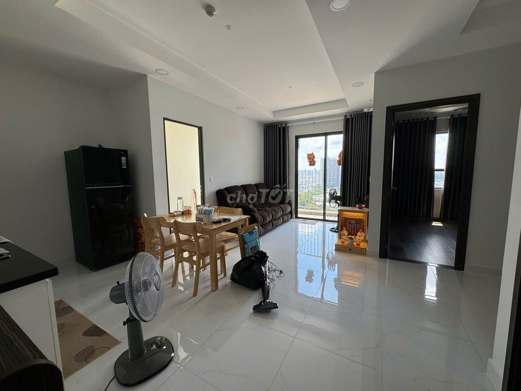 Rent a bedroom. One bathroom. 52 M2 near the entire The PegaSuite 2 building.