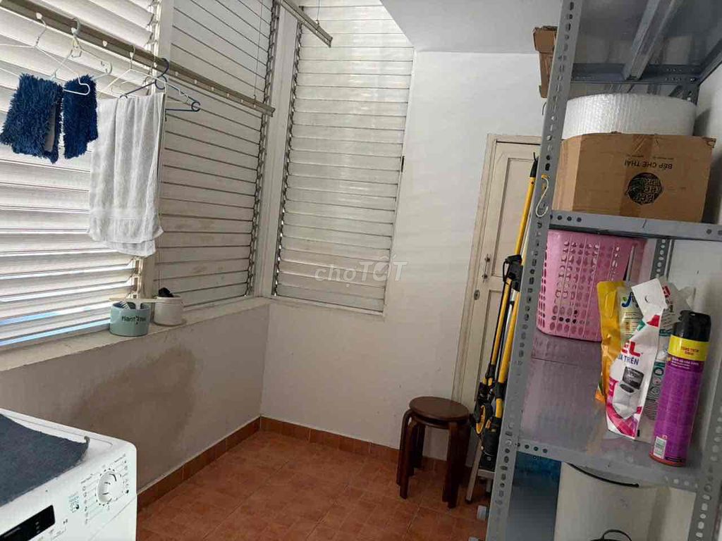 The open, three bedrooms by the park.