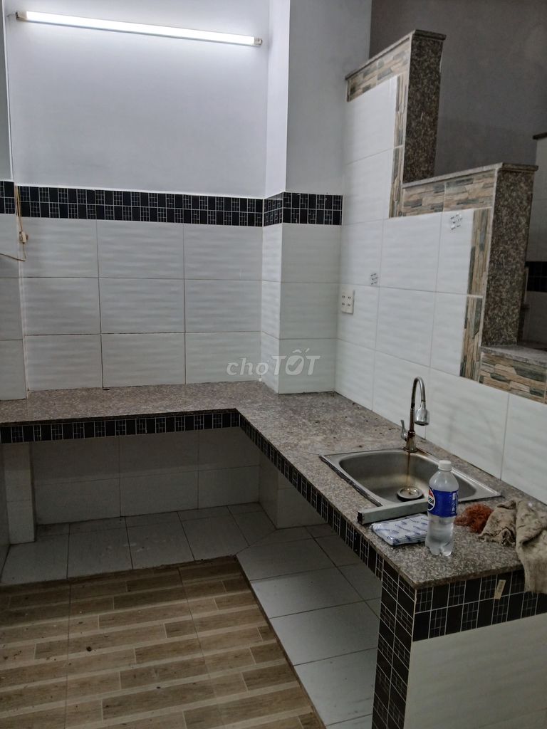 Rent the entire apartment. Two floors of Lê Văn Thọ, Gò Vấp.8 million a month.