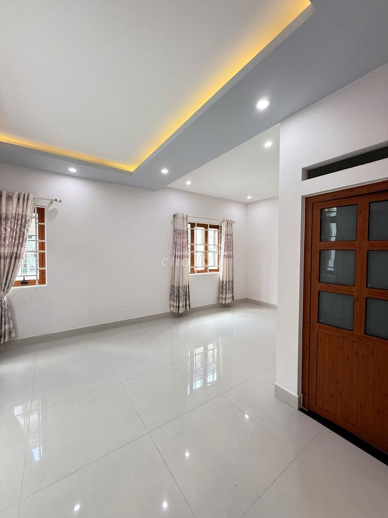 Rent the villa 8 x 20 meters, 5 floors, 5 bedrooms, 6 toilets, 7000 Cao Lỗ, 7174 district 8