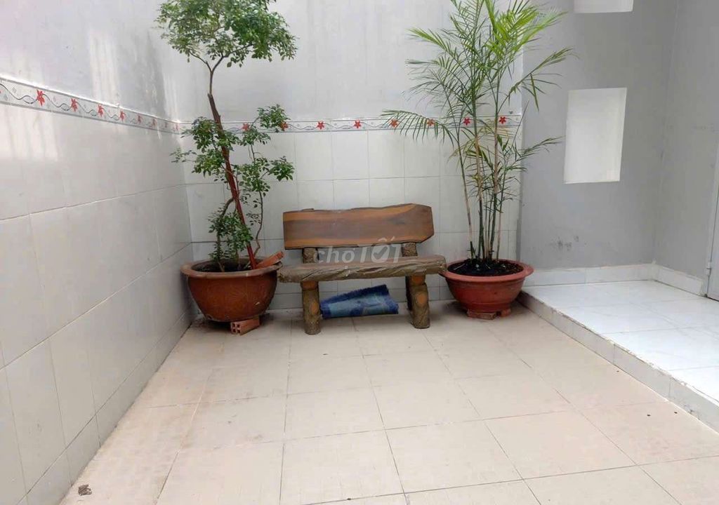 House 1 .1 .2th floor bedroom 4 x 15 m. Huỳnh Tấn Phát near kcx New Shun District 7