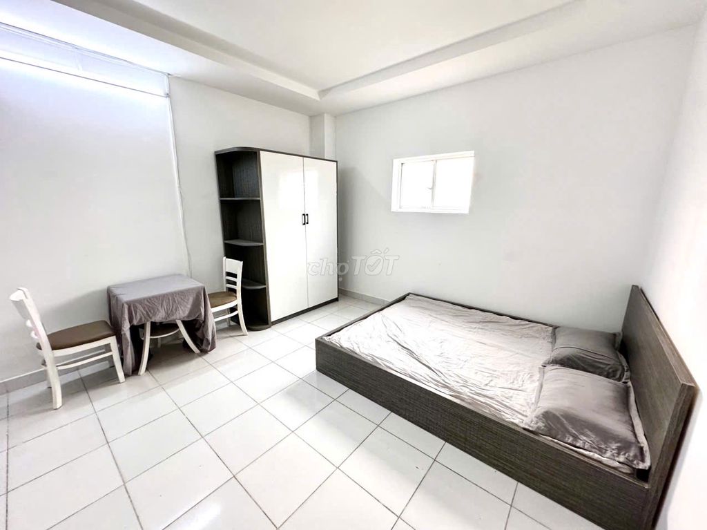 The basic interior room is near the average kcn, demanding wages