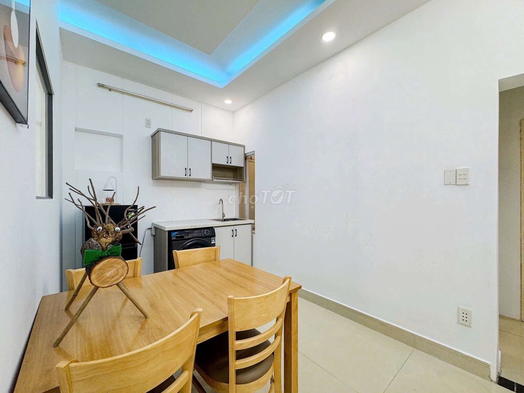 A 1-foot bedroom, right up to 1st-Aventure-way airport for Cat-feeding.