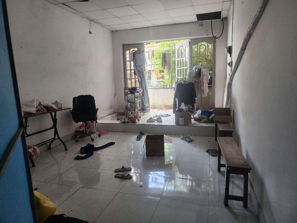 Let's rent out first floor.