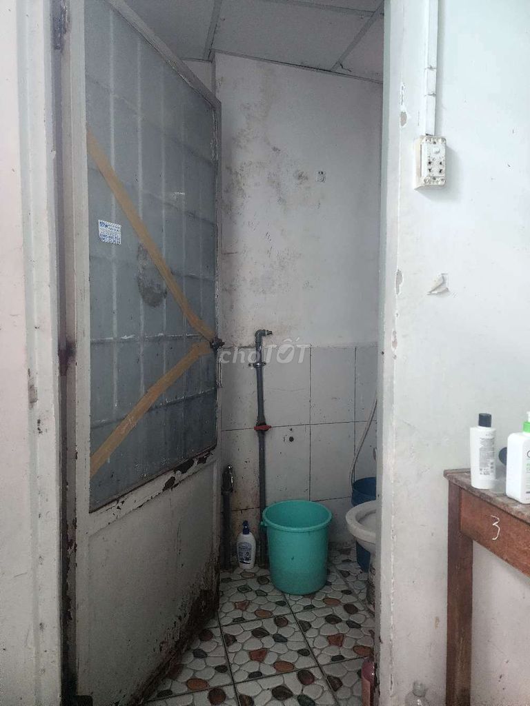 Let's rent out first floor.