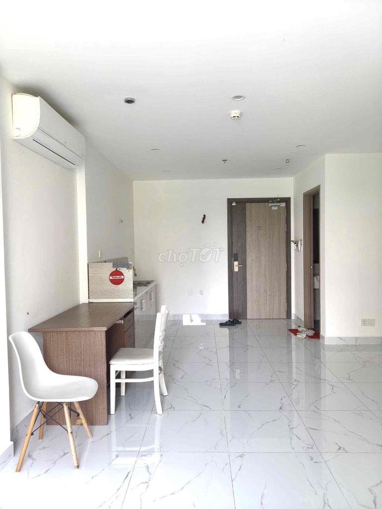 We need to rent a bedroom. Plus 52 meters.