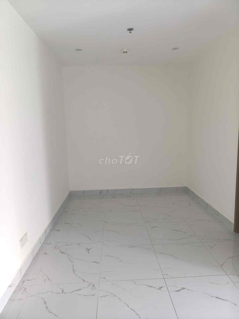 We need to rent a bedroom. Plus 52 meters.