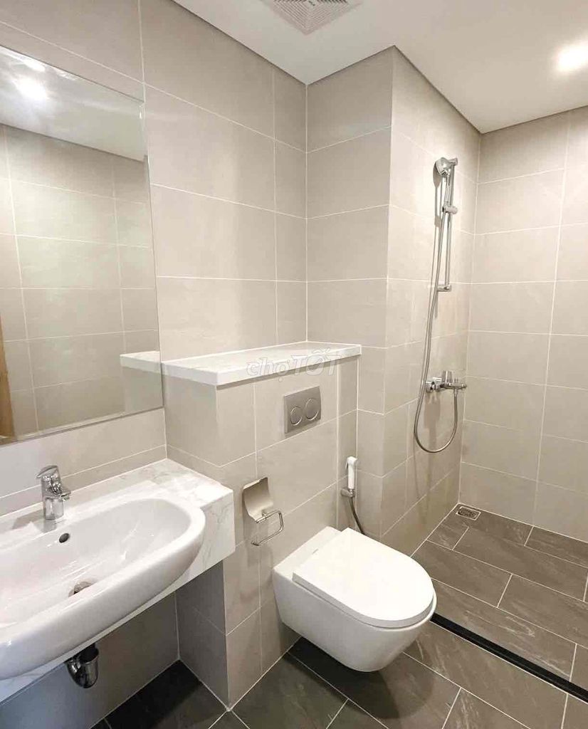 We need to rent a bedroom. Plus 52 meters.