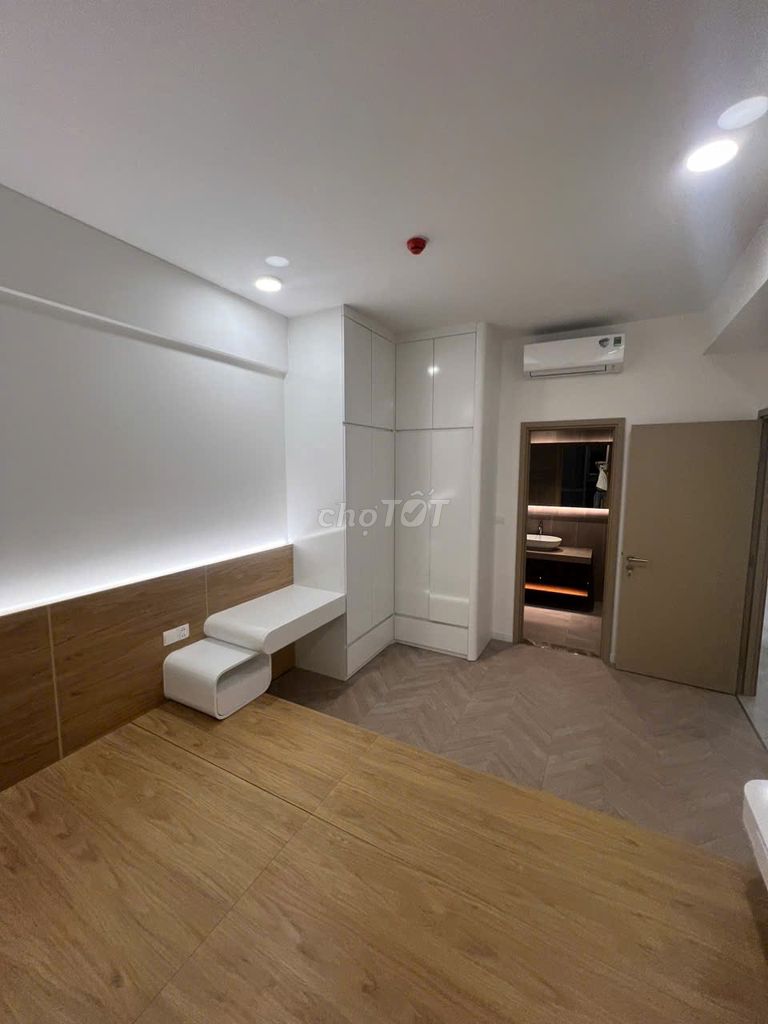 Rent The Antonia pmh District 7, 3 bedroom 2 toilets 107 m2, full interior house, 35 million a month.