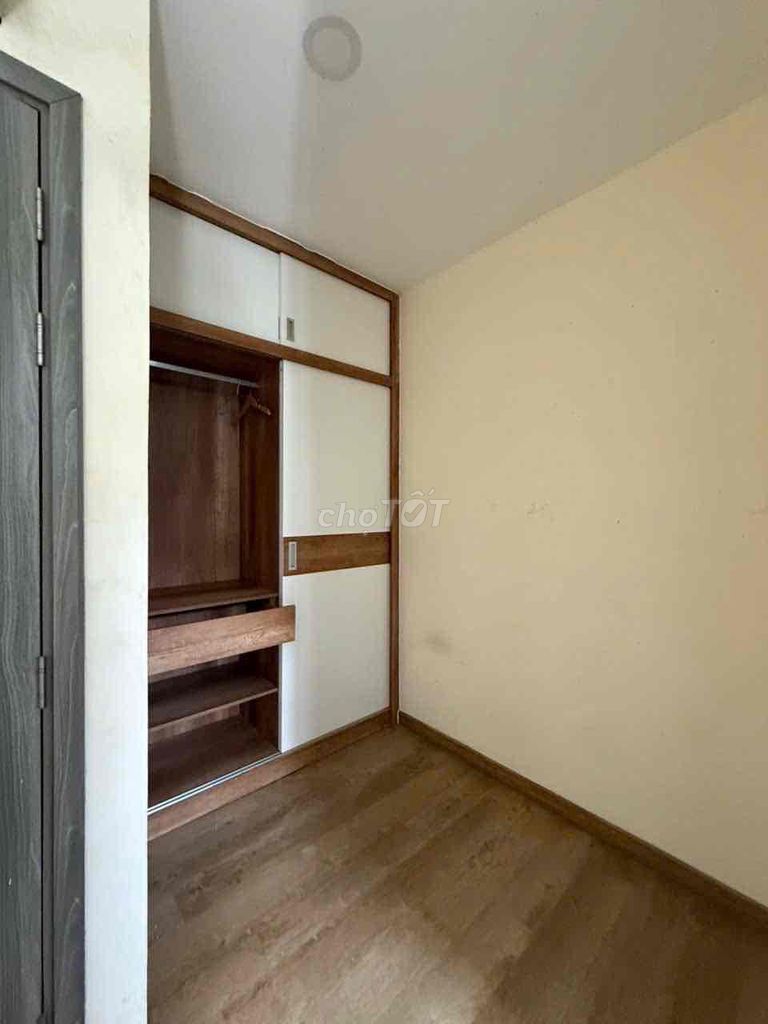 Rent the Kadc River Park Funky 16 million
