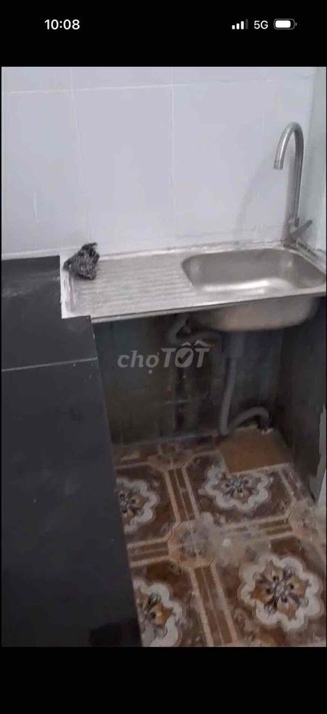 It's the root of a 1st floor of Trần Khắc Chân District 1.