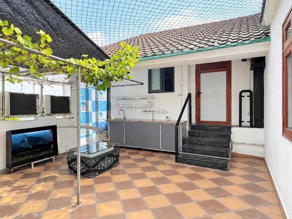 Nguyễn Thị Tú Bình Tân interior room