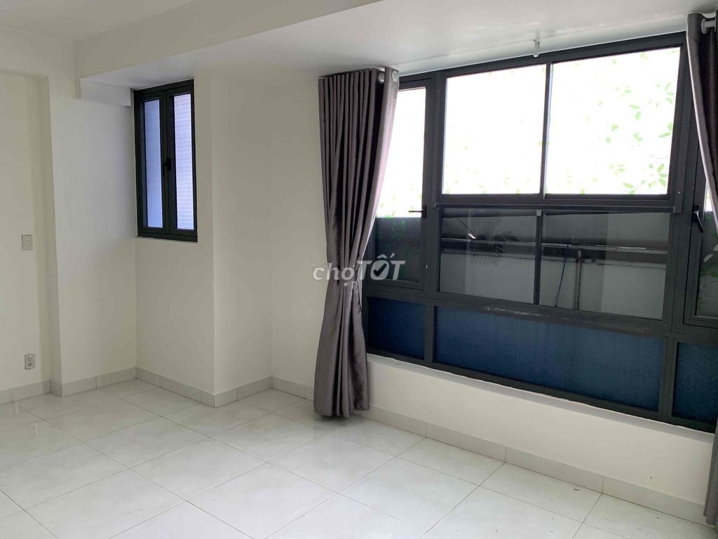 Rent room.