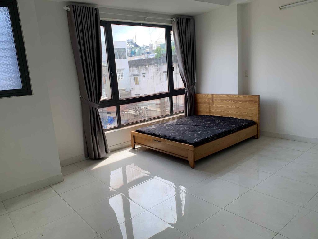 Rent room.