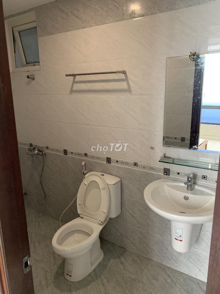 Rent room.
