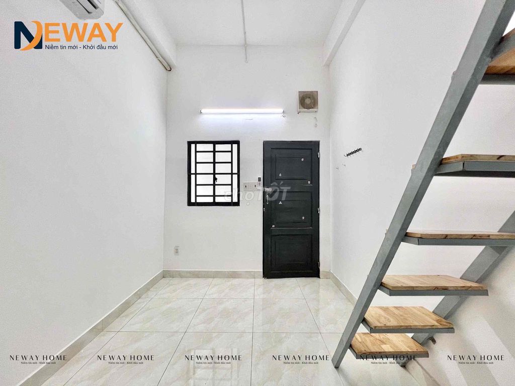 Cheap hotel rooms, furniture, cheap elevators, T3, huit station.