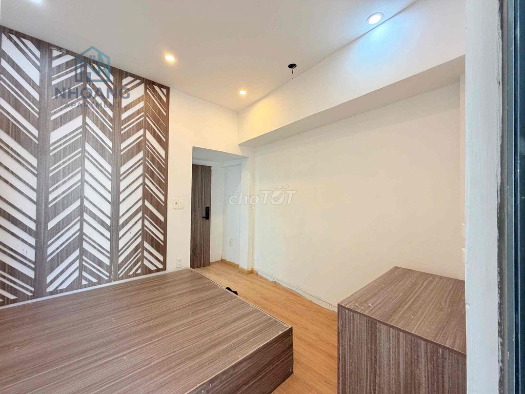 Rent the Guardian a new bookies bedroom 100% immediately to Cầu Ông Lãnh District 1.