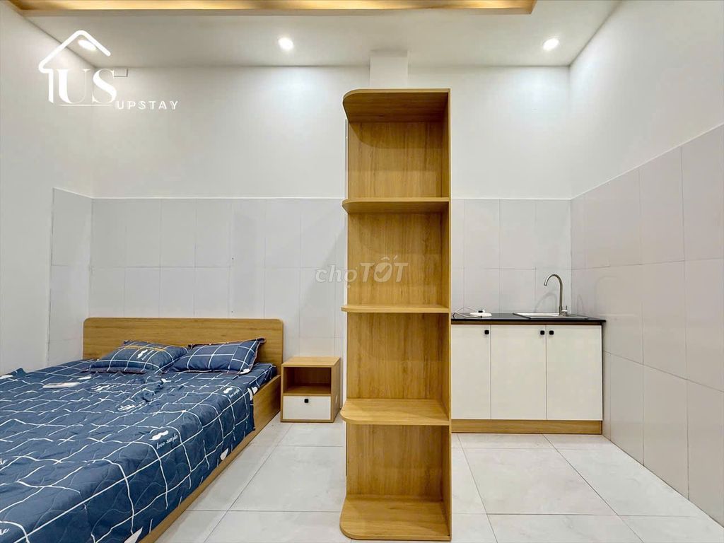 Rent room 25 m2 full interior at the entrance to District 10.