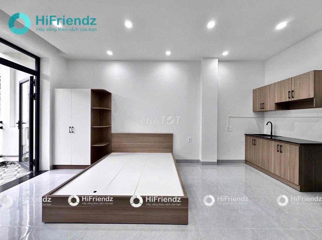 Rent the studio apartment -- the balcony -- it's 100 percent new, it's 100 percent new.