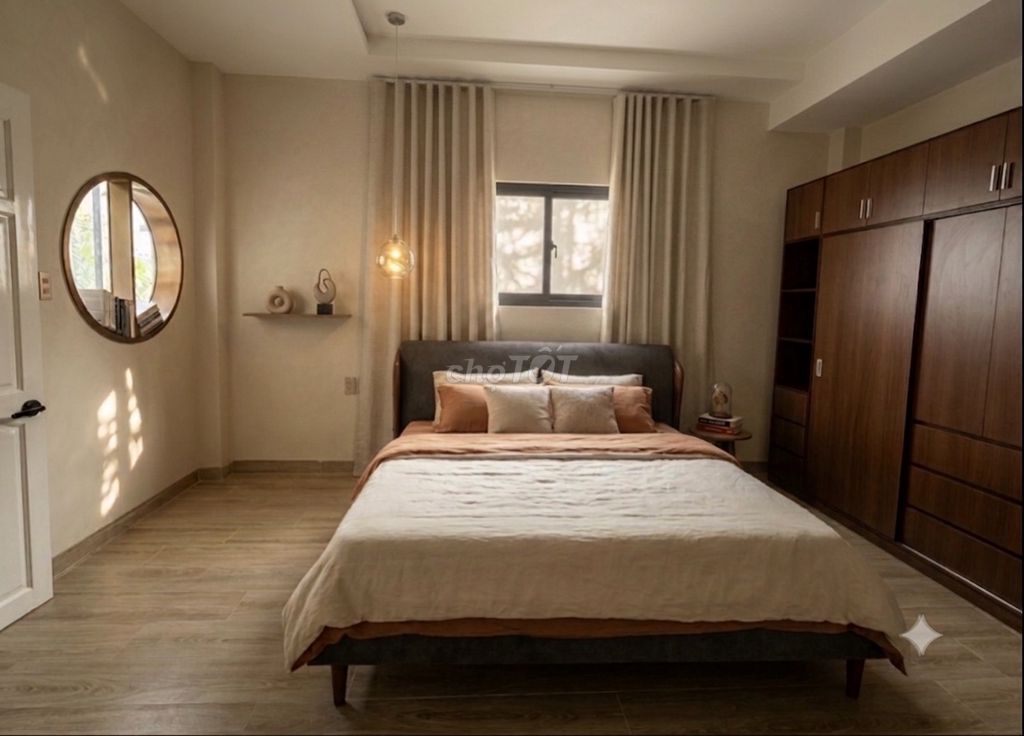 Rent a room, new house with elevators.