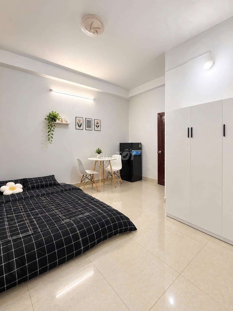 Two bedrooms 50 meters, 1 million support, walking to the University of Love,