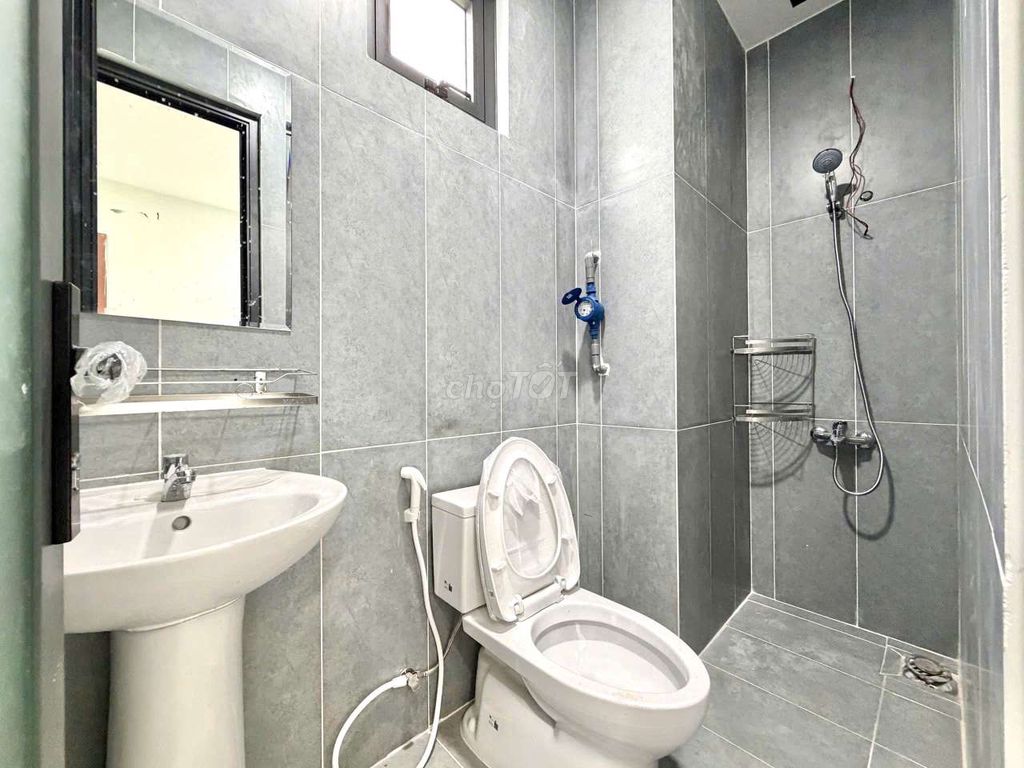 The new high-end hotel room is 100 percent close to the mid-optic software.