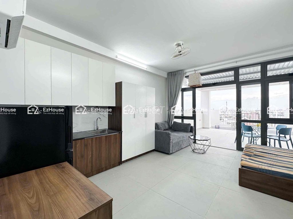 Penhouse pacol super wide_40 M2_full interior with washing machine