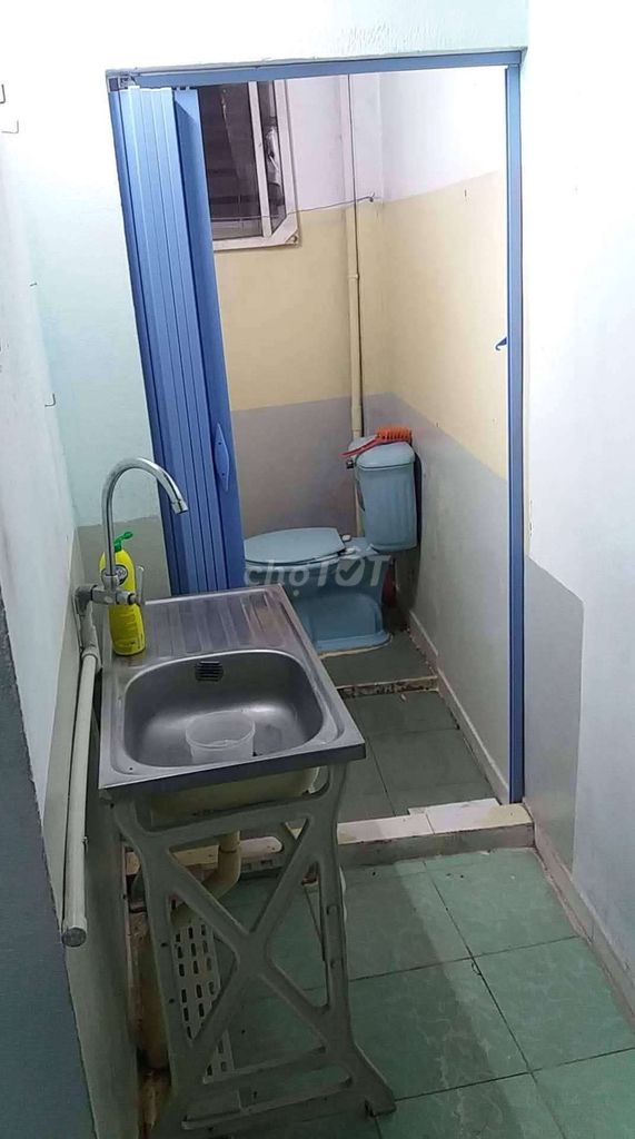 renting rooms (unconquested private)