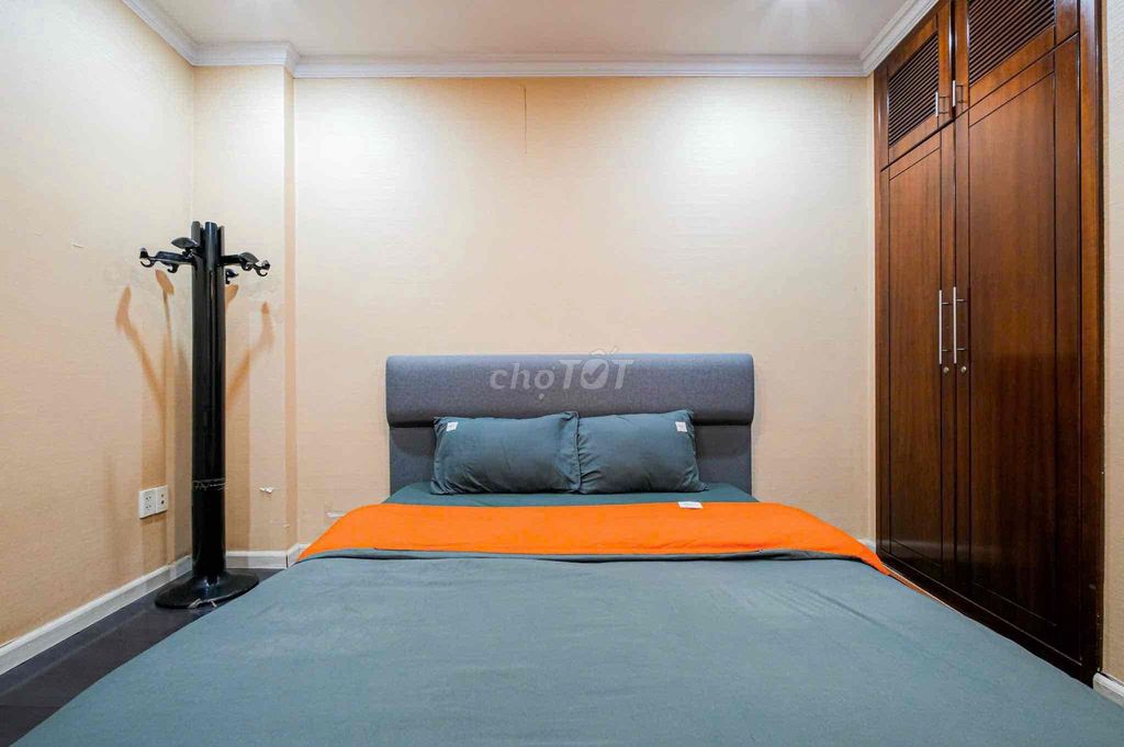 Rent an apartment full of Thạch Thị Thanh Street furniture, District 1